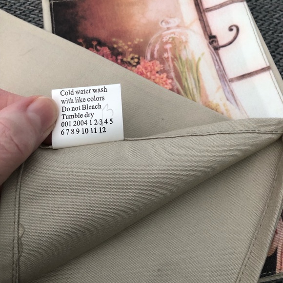 Cotton/Polyester Table Napkins (4) - Picture 7 of 7